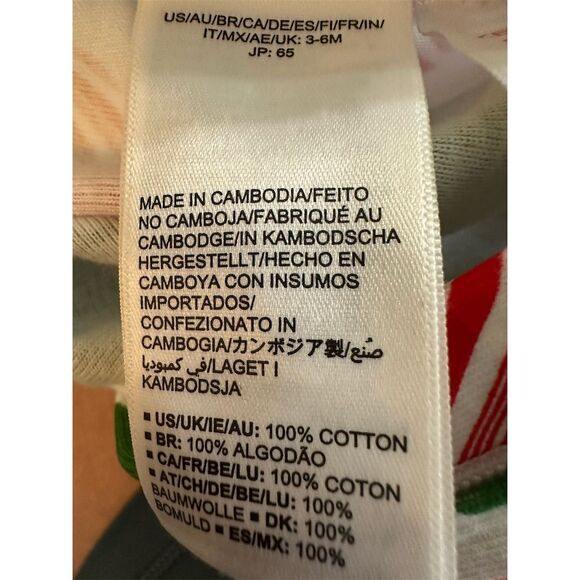 Disney Baby Footed Sleeper Pajamas Mickey Mouse Holiday Design 3-6 mos - Picture 6 of 6